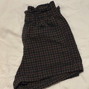 Plaid patterned shorts